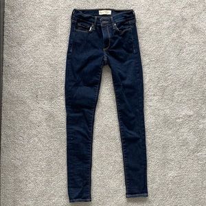Gap True Skinny jeans 24R